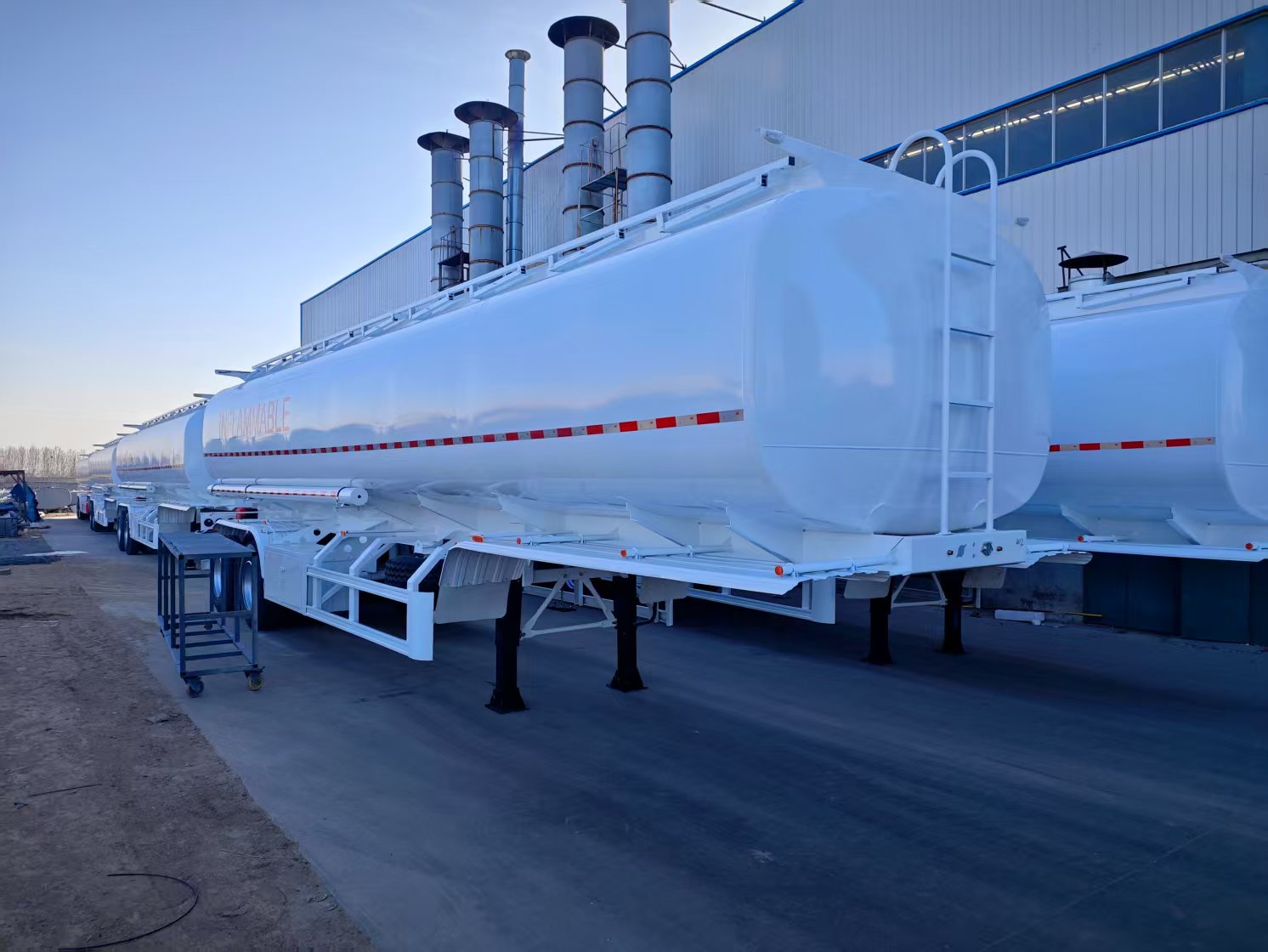 Derun Tanker Semi-Trailers отправлены в Демократическую Республику Конго