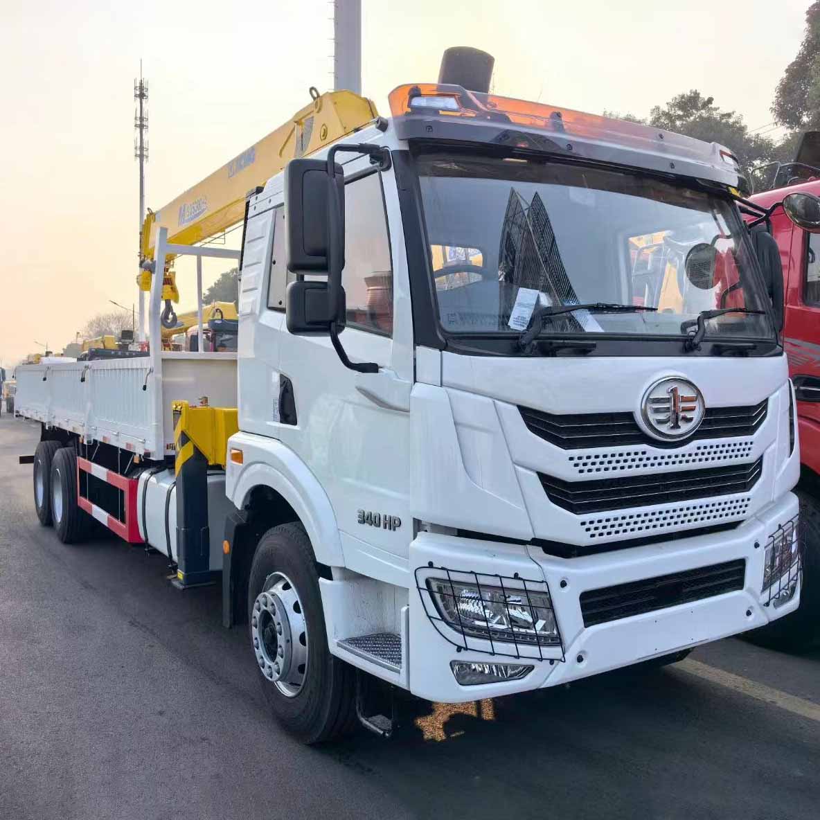 FAW J6P 6X4 350PS Автокран
